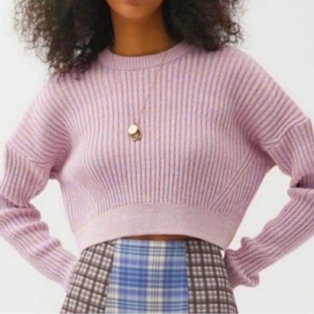 Urban Outfitters cropped ribbed sweater lavender pink size small petite